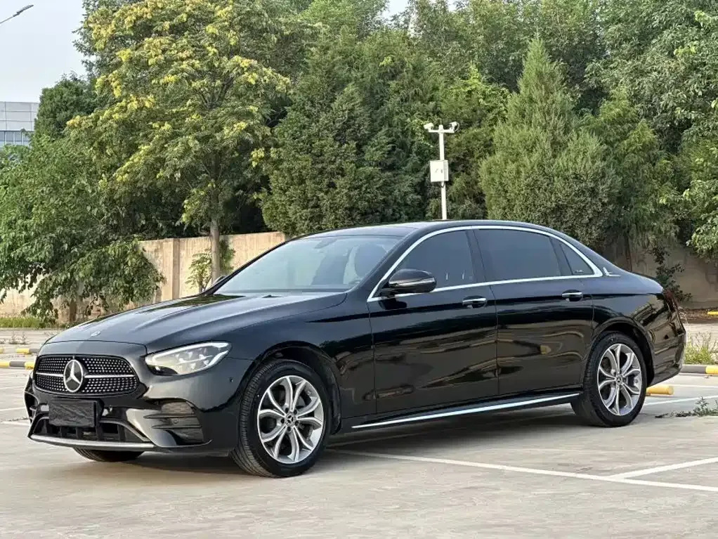 Mercedes-Benz E-Class — фото 10