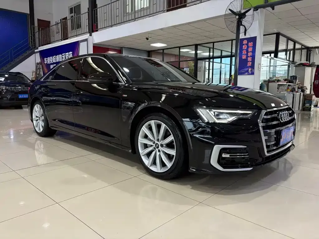Audi A6L — фото 5