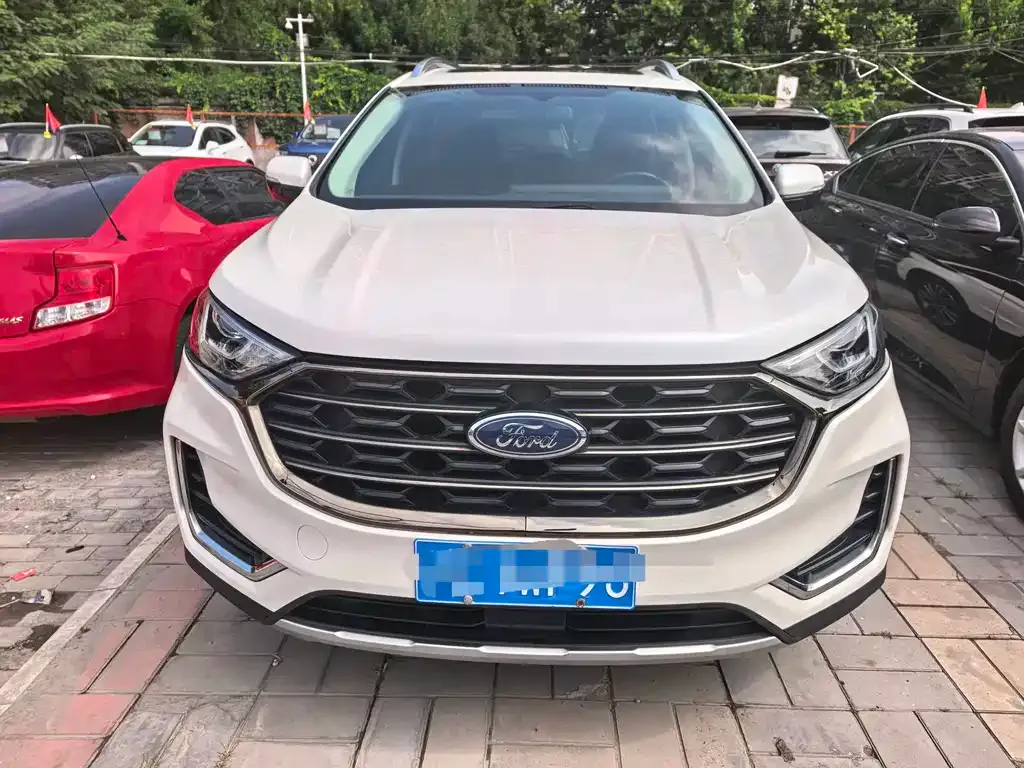Ford Edge — фото 7