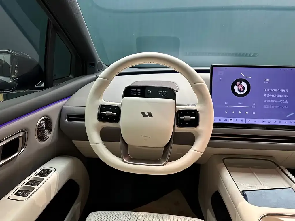 Li Auto i6 — фото 3