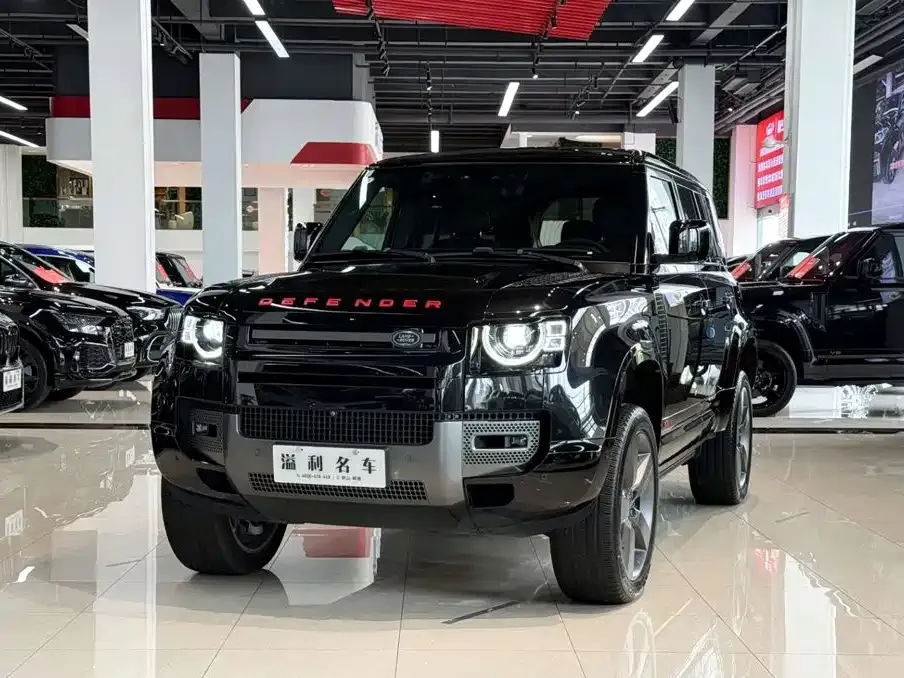 Land Rover Defender — фото 1