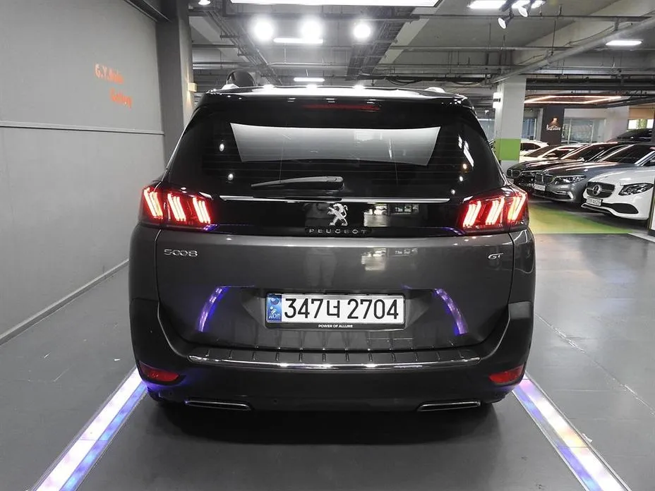 Peugeot 5008 — фото 9