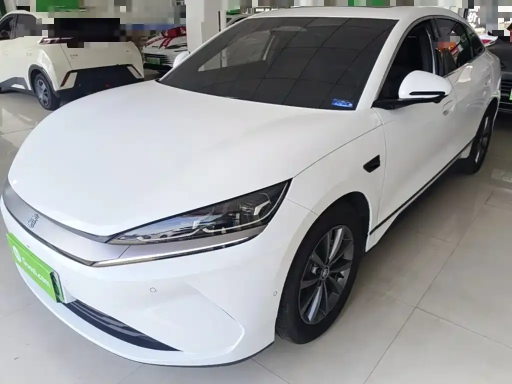 BYD Qin L — фото 1
