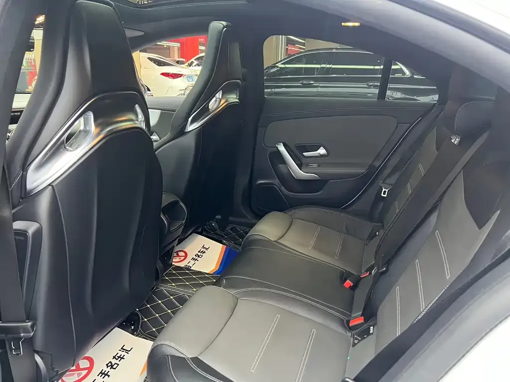 Mercedes-Benz CLA AMG — фото 7