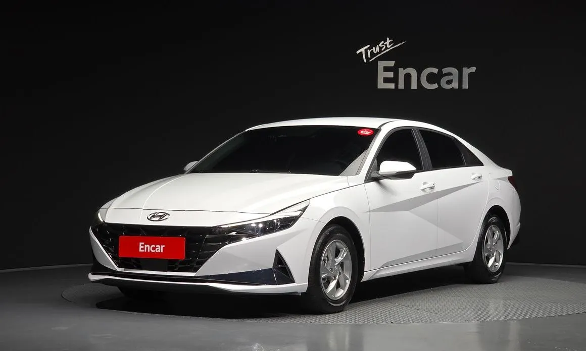 Hyundai AVANTE — фото 1