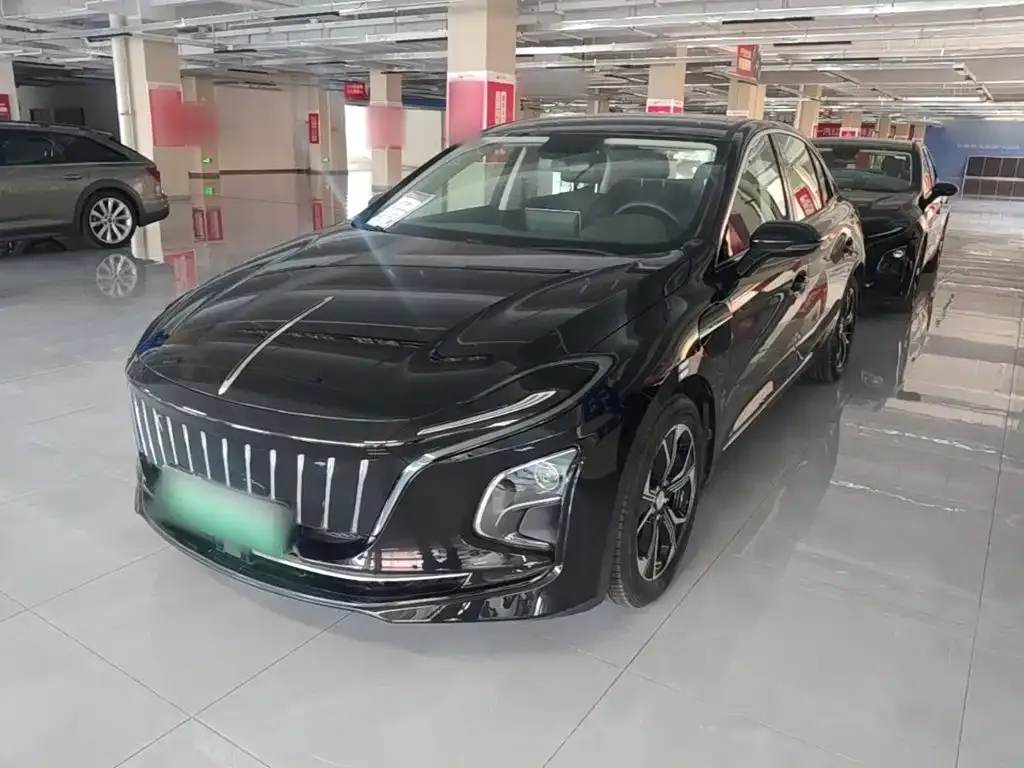 Hongqi E-QM5 — фото 1