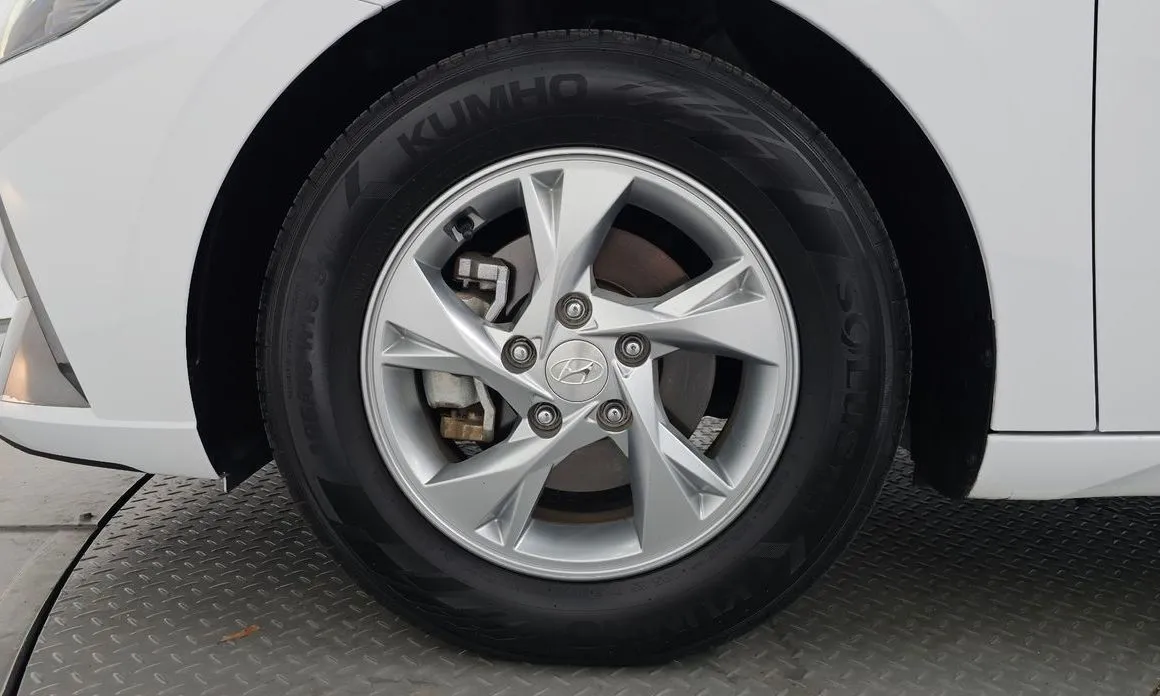 Hyundai AVANTE — фото 10