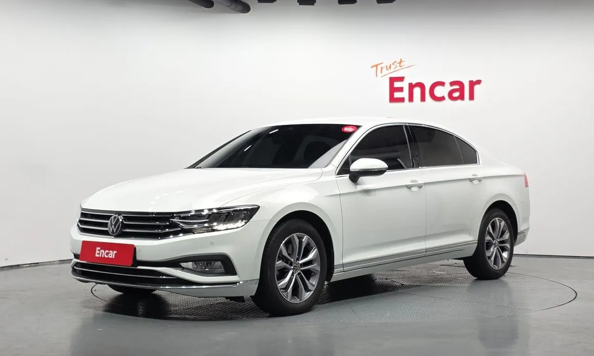 Volkswagen Passat — фото 1