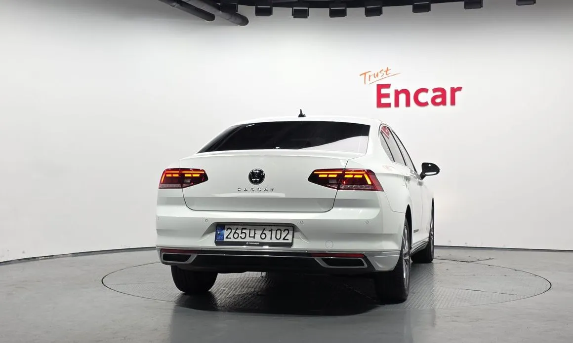 Volkswagen Passat — фото 3