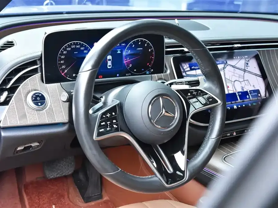 Mercedes-Benz E-Class — фото 10