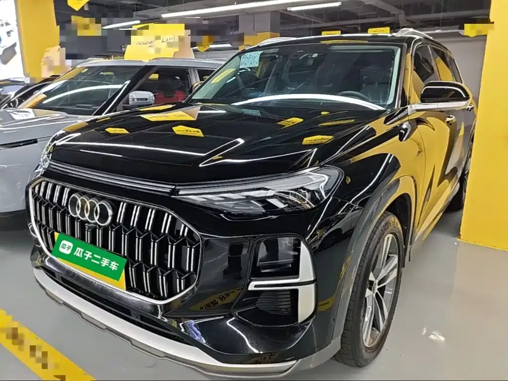 Audi Q6 — фото 1