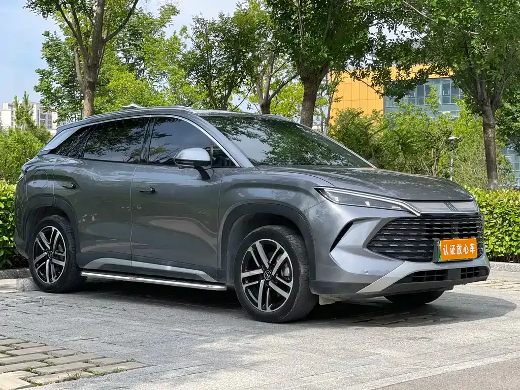 BYD L DM-i — фото 4