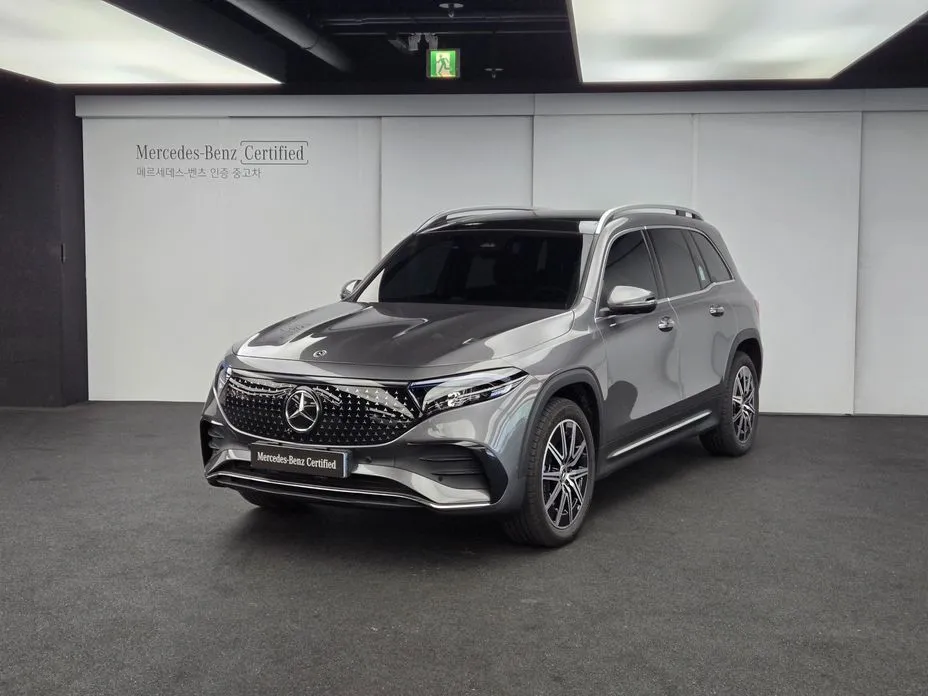Mercedes-Benz EQB — фото 1
