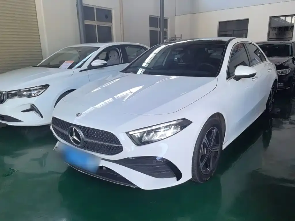 Mercedes-Benz A-Class — фото 1