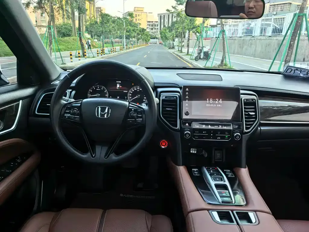 Honda UR-V — фото 6