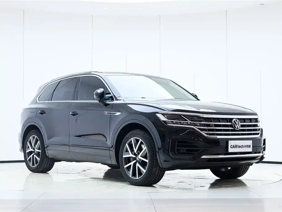 Volkswagen Touareg — фото 4