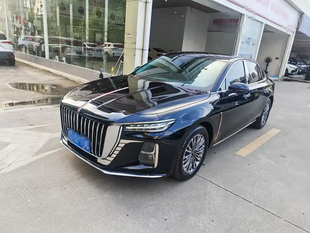 Hongqi H5 — фото 1