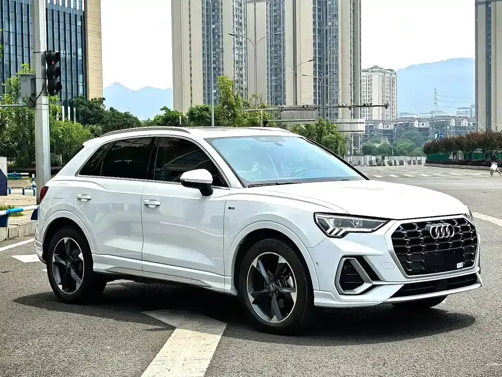 Audi Q3 — фото 3