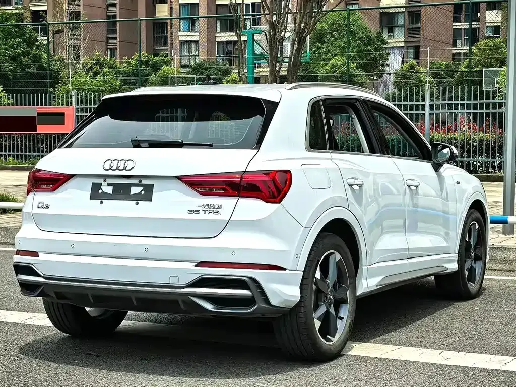Audi Q3 — фото 9