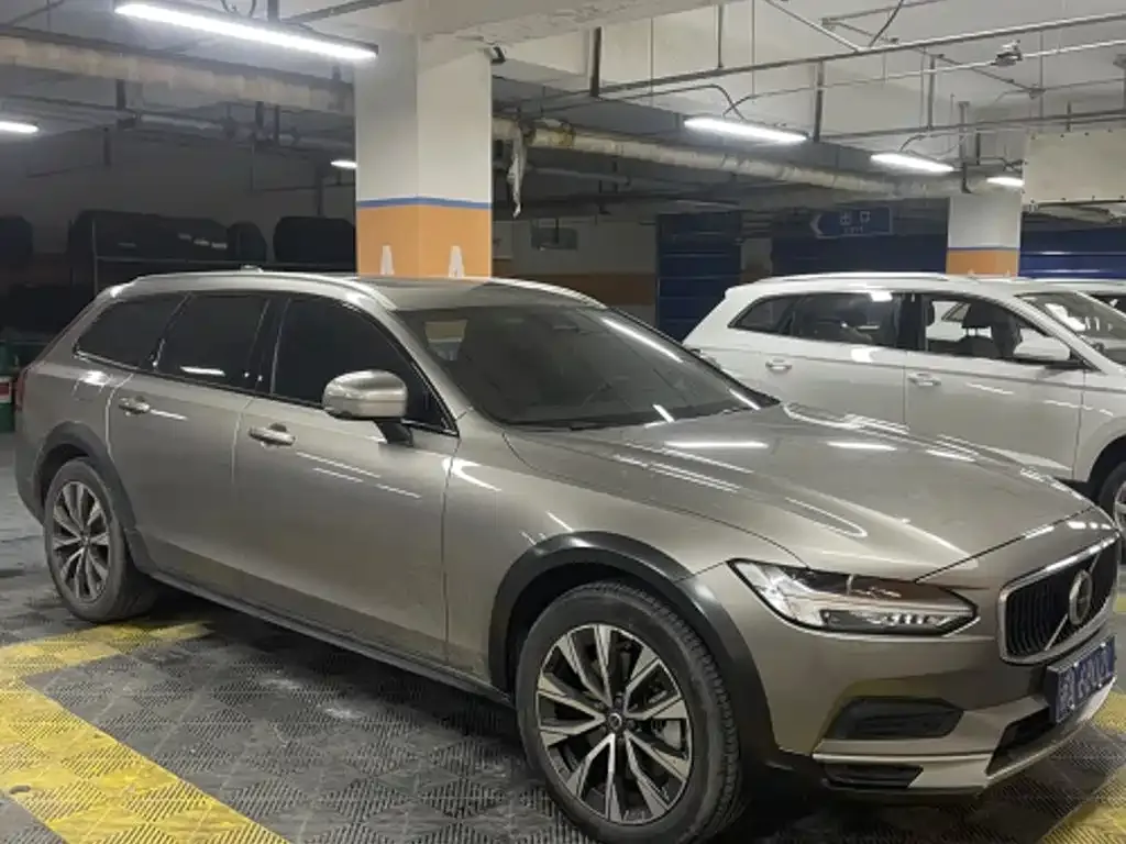 Volvo V90 — фото 4