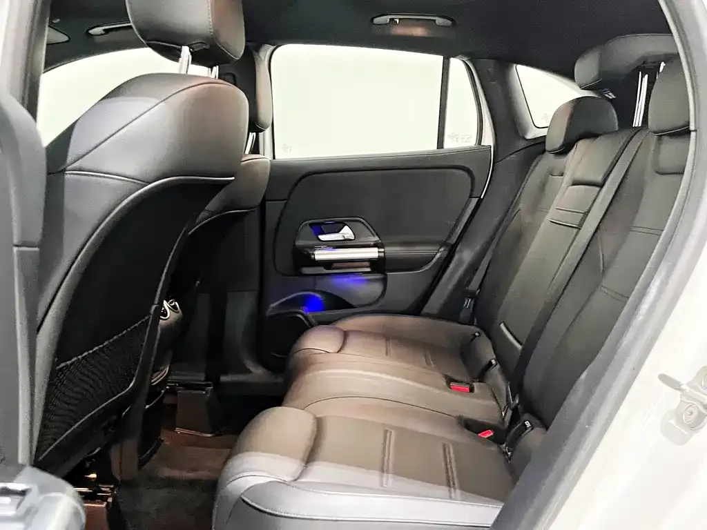 Mercedes-Benz GLA — фото 6