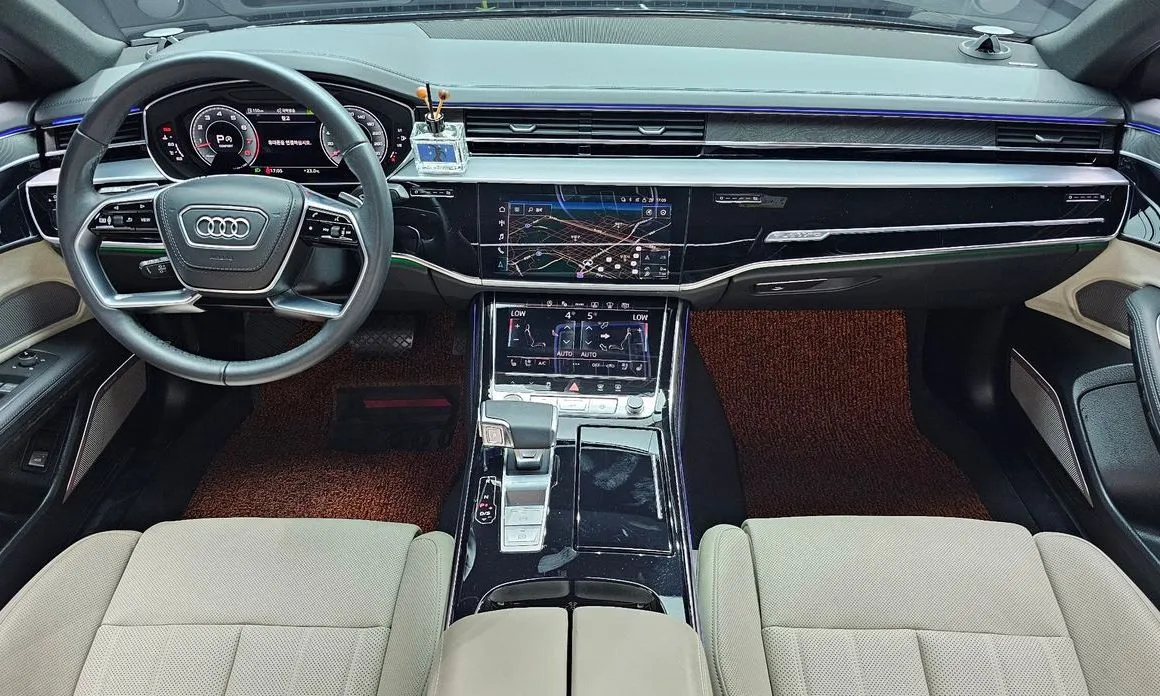 Audi A8 — фото 8