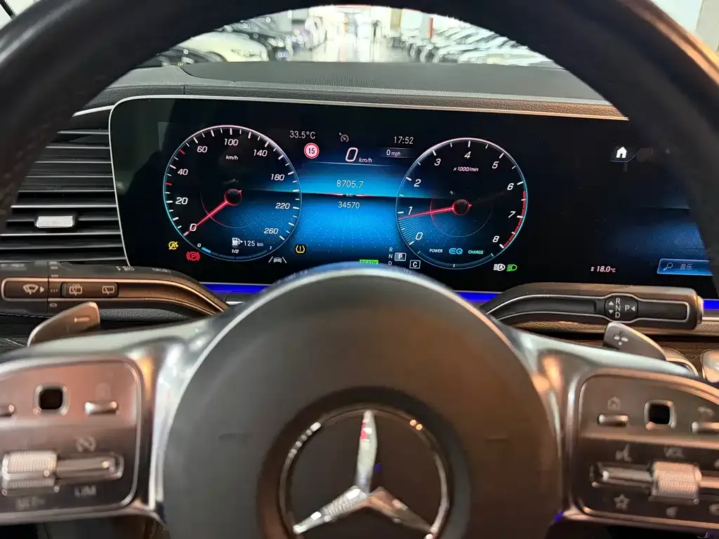 Mercedes-Benz GLS — фото 4