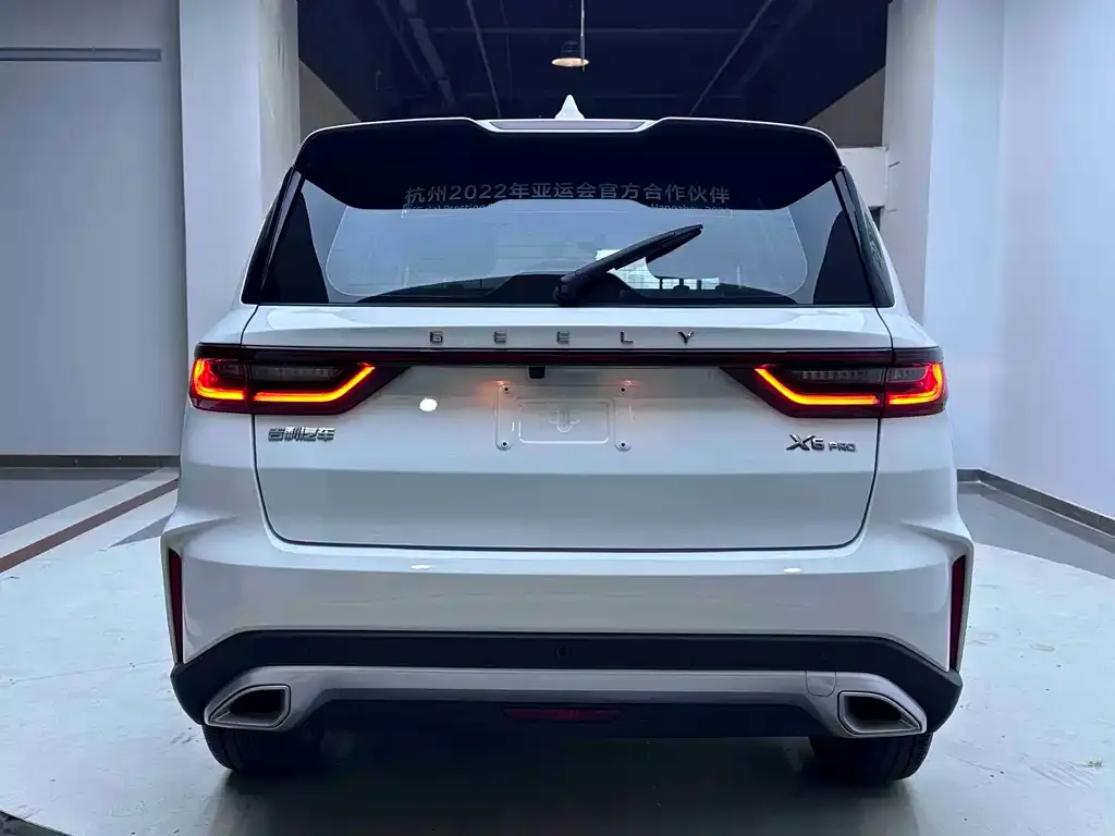 Geely Vision X6 — фото 7