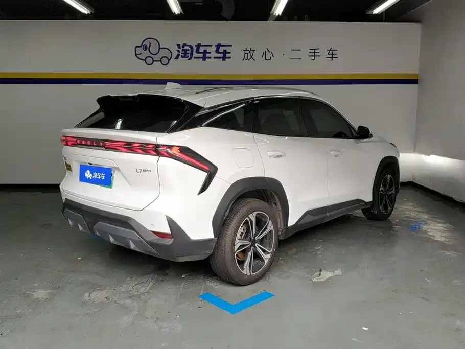 Geely Galaxy L7 — фото 4