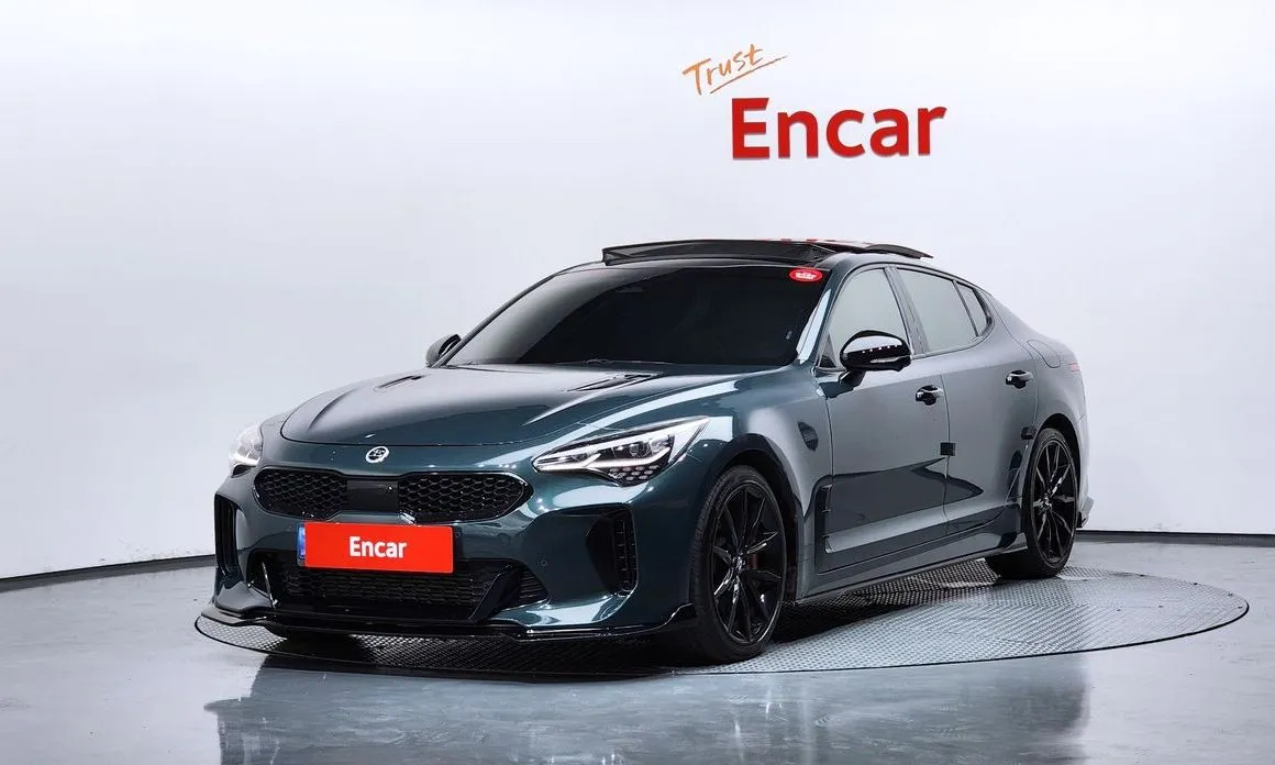 Kia Stinger — фото 1