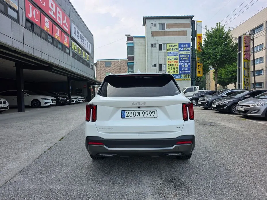 Kia Sorento — фото 4