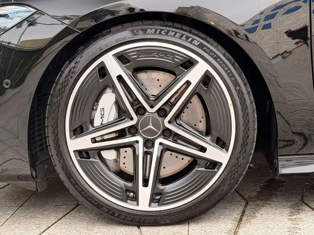 Mercedes-Benz CLA AMG — фото 5
