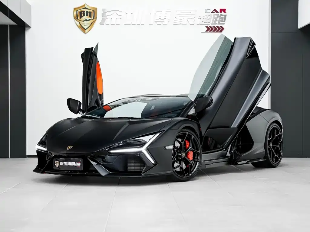 Lamborghini Revuelto — фото 1