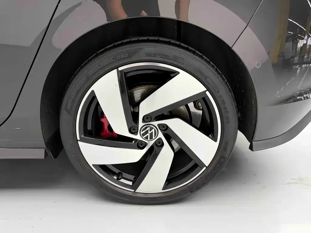 Volkswagen Golf GTI — фото 5