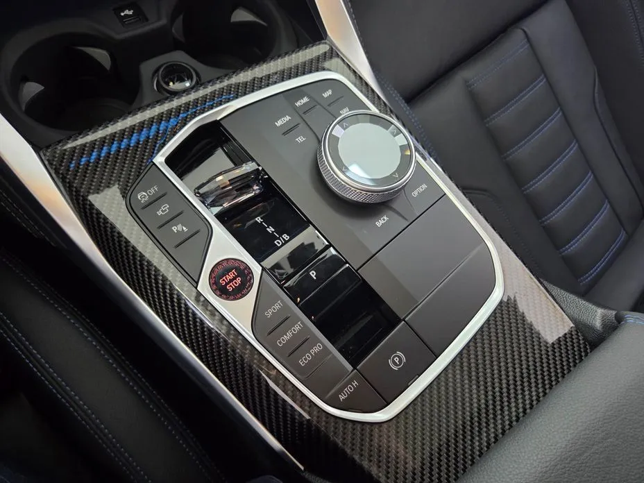 BMW i4 — фото 8