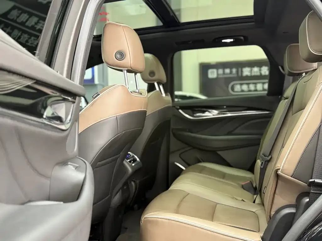 Buick Enclave — фото 10