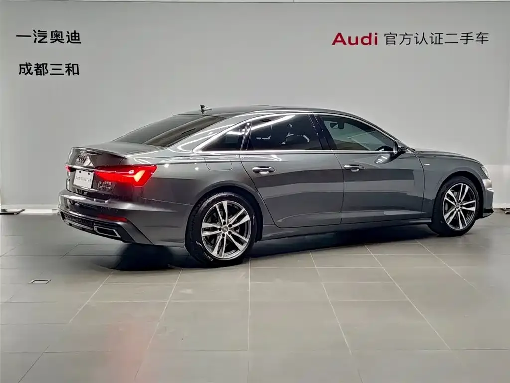 Audi A6L — фото 5