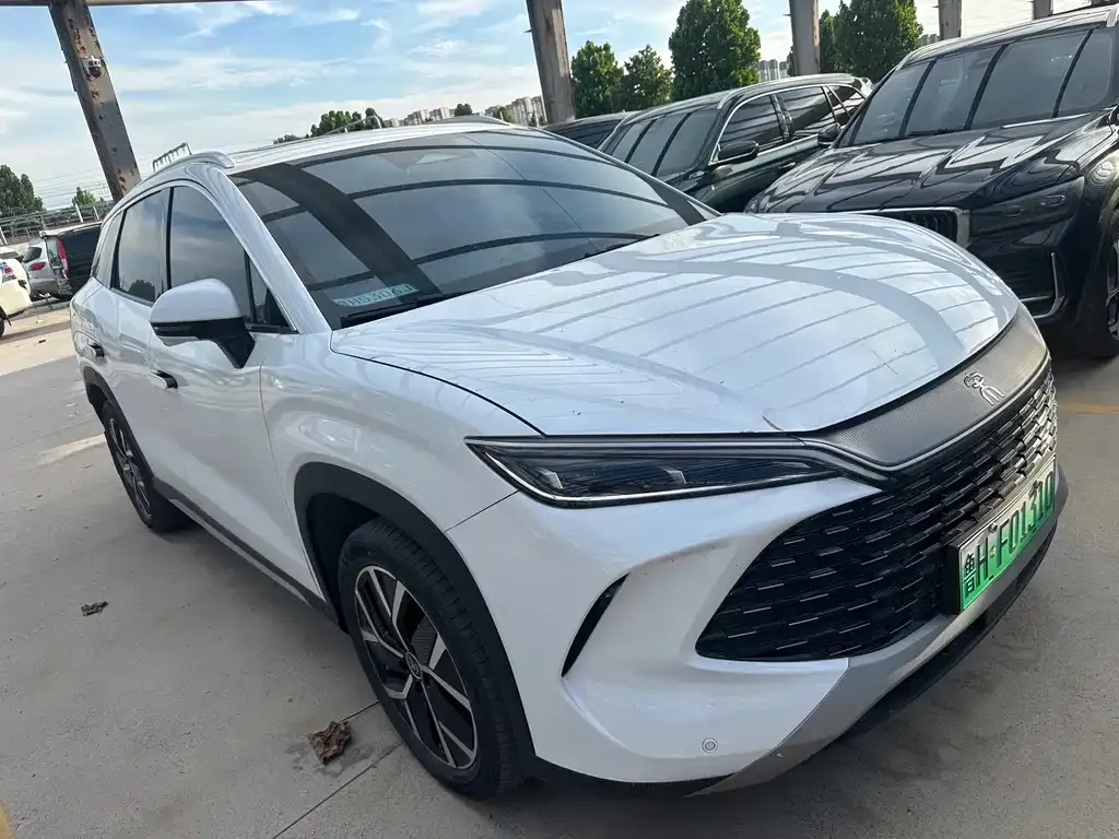 BYD L DM-i — фото 10