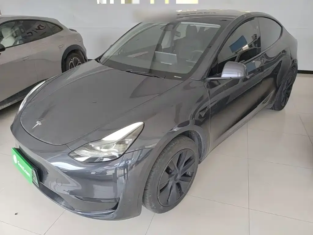 Tesla Model Y — фото 4