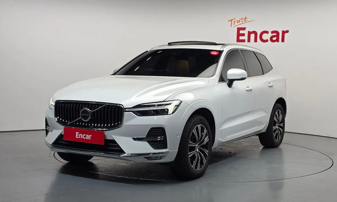 Volvo XC60 — фото 1