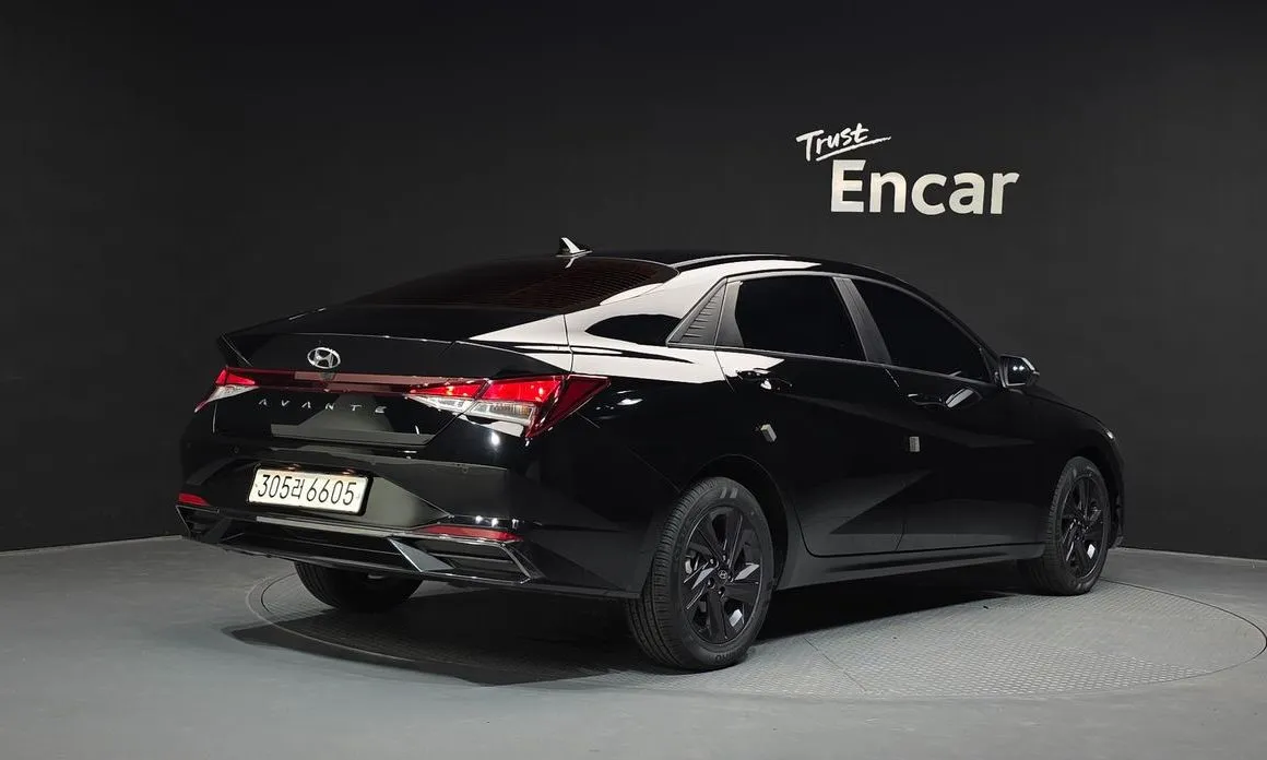 Hyundai AVANTE — фото 2