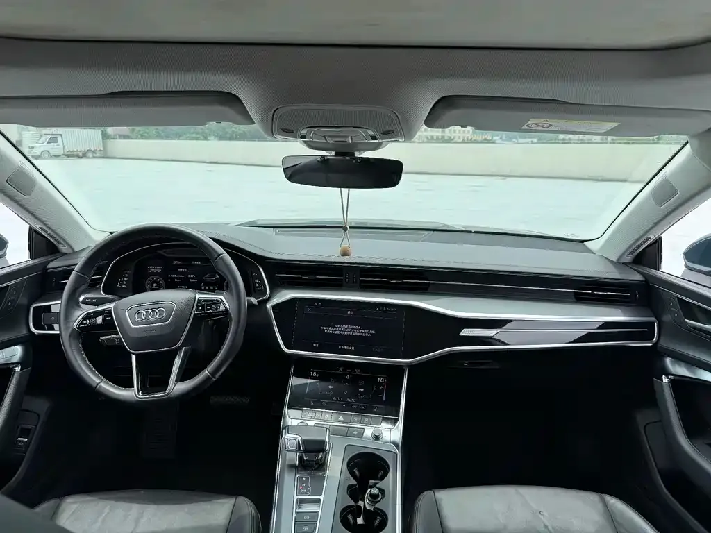 Audi A7 — фото 8