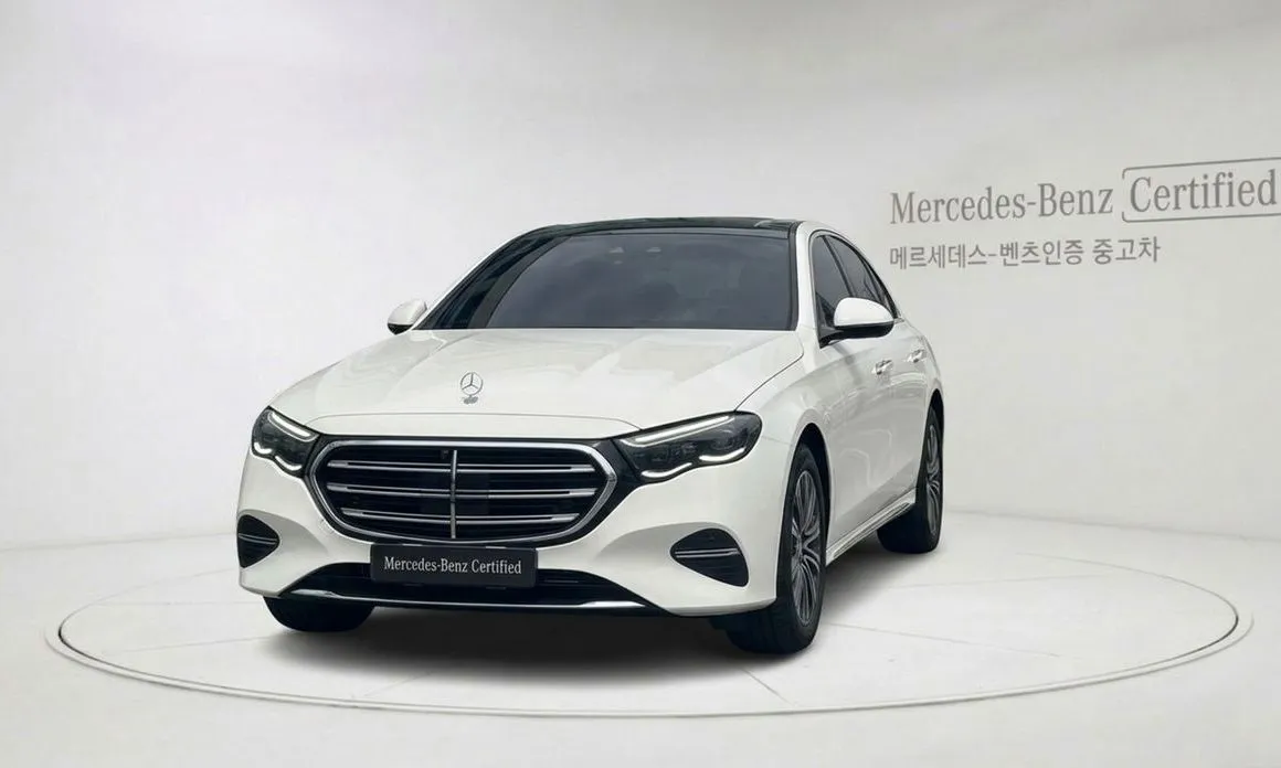 Mercedes-Benz E-Class — фото 1