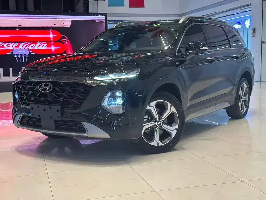 Hyundai Santa Fe — фото 1