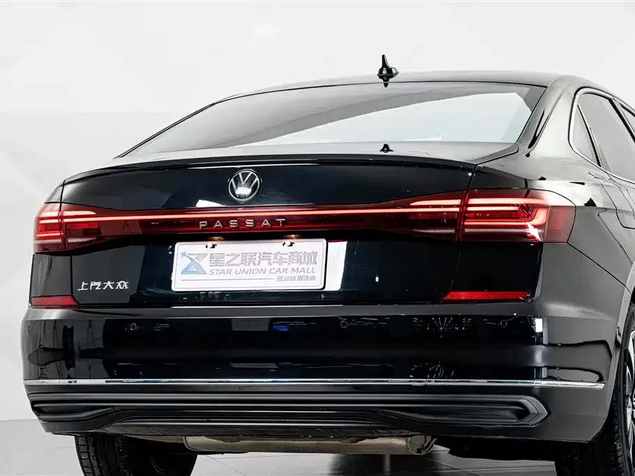Volkswagen Passat — фото 10