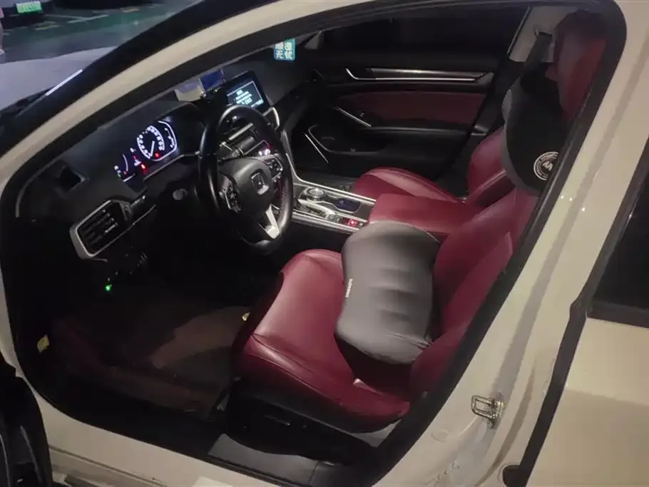 Honda Accord — фото 5