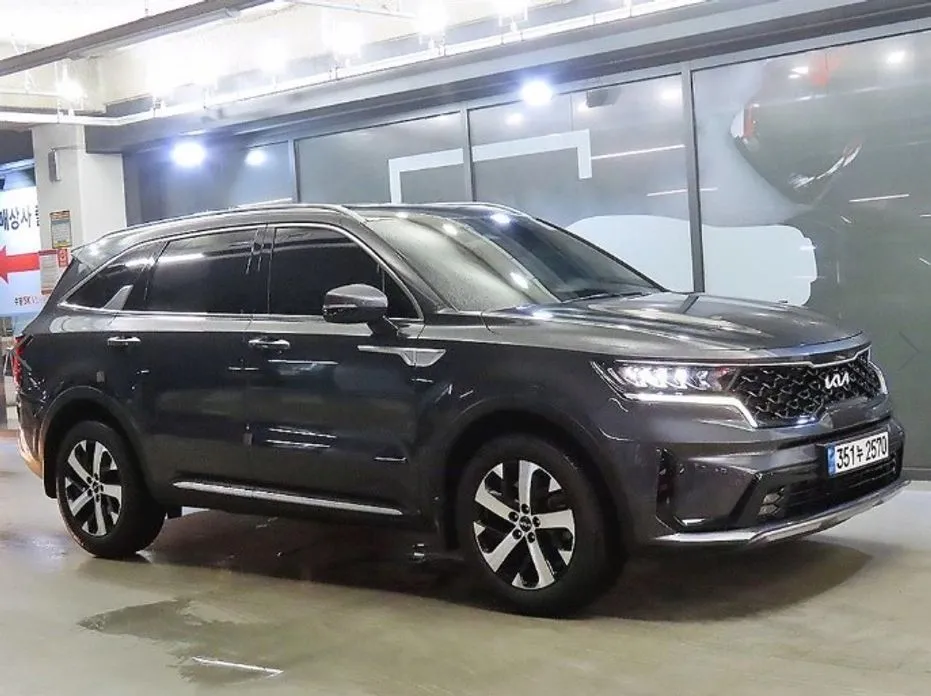 Kia Sorento — фото 1