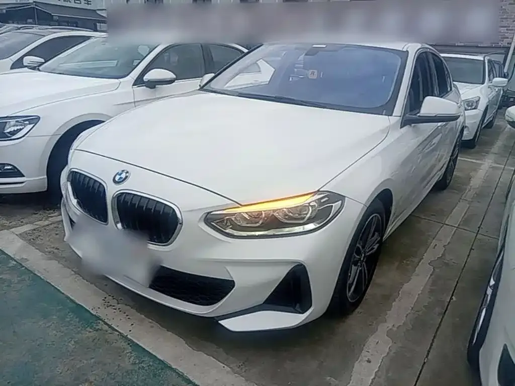 BMW 1 Series — фото 1
