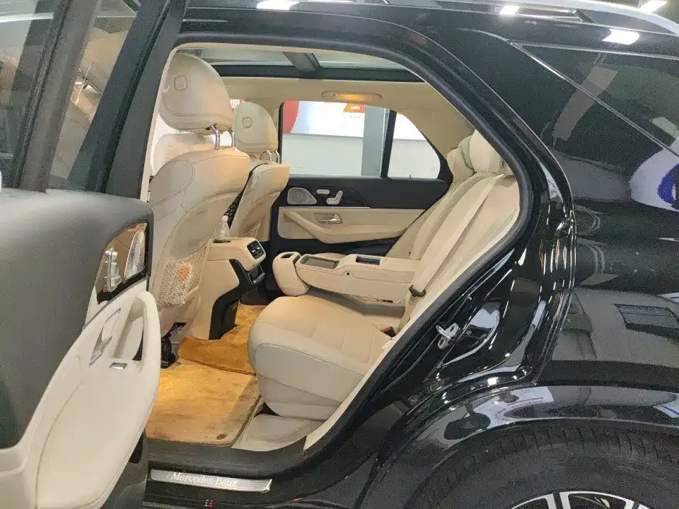 Mercedes-Benz GLE (Import) — фото 10