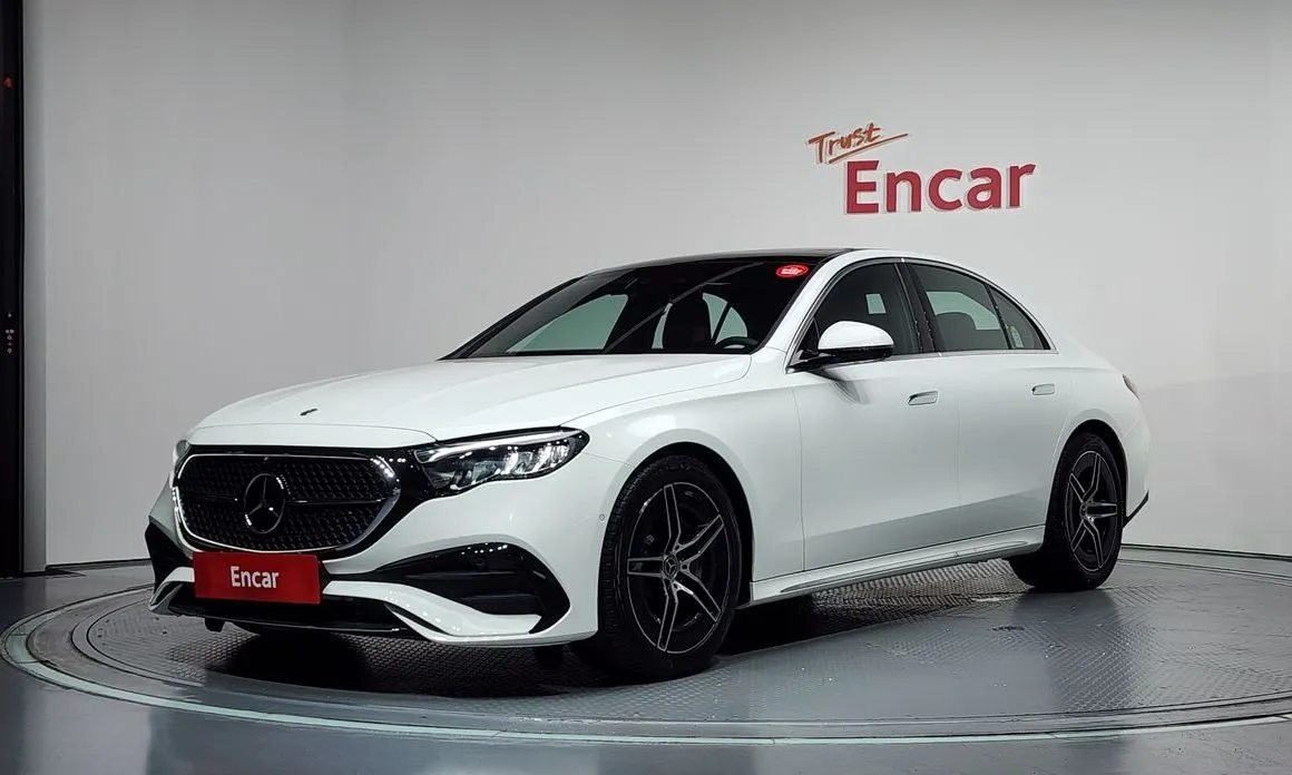 Mercedes-Benz E-Class — фото 1